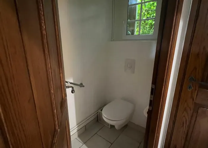 La Maison Aux Petits Bonheurs منزل للإقامة *