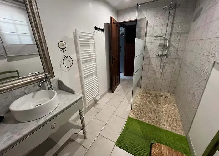 La Maison Aux Petits Bonheurs منزل للإقامة Chaille-sous-les-Ormeaux